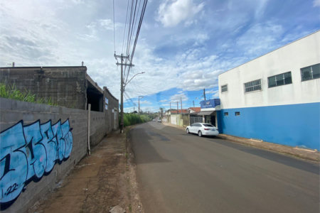 Terreno no Núcleo Res. Silvio Vilari