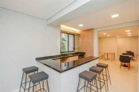 Apartamento à venda com 3 quartos, sendo 1 suíte, em Campo Grande, São Paulo, SP