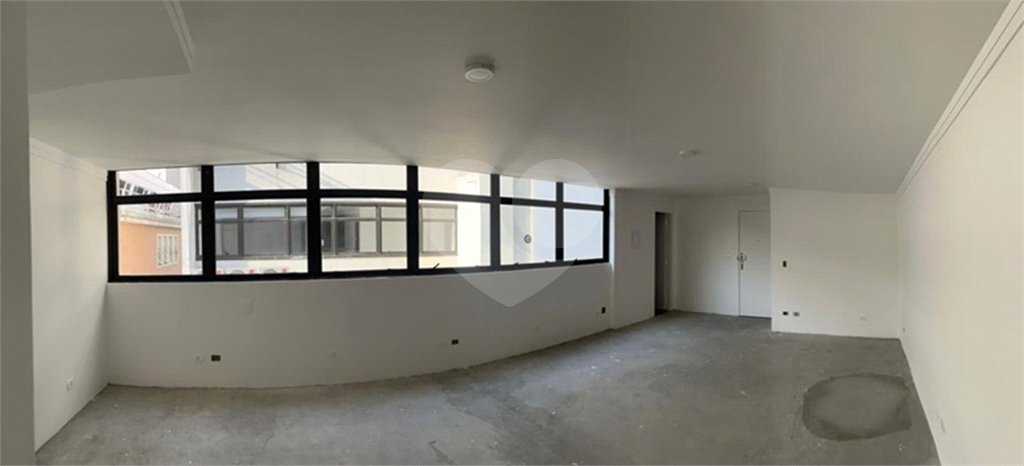 SALA COMERCIAL, ESPAÇO LIVRE DE 59m2, NA ÁREA NOBRE DA BELA VISTA.