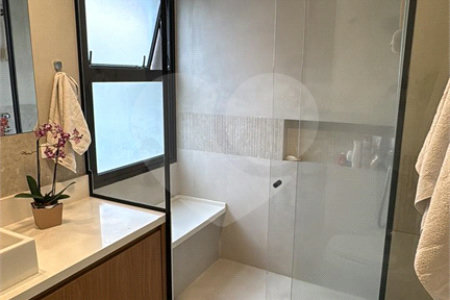 Apartamento em Moema Pássaros à Venda 171 m² 3 Dormitórios 3 Suítes Reformado