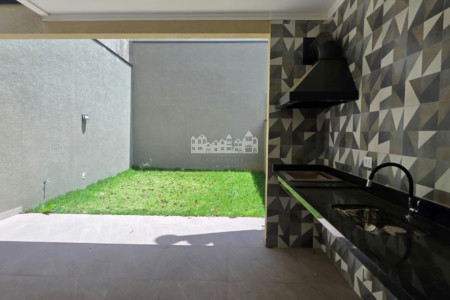 Casa à venda com 3 suítes em Jardim do Lago, Atibaia, SP