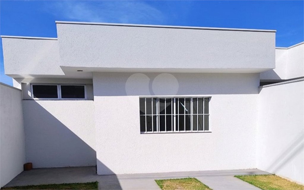 Casa nova 2 quartos 1 suíte Jardim Hikari.
