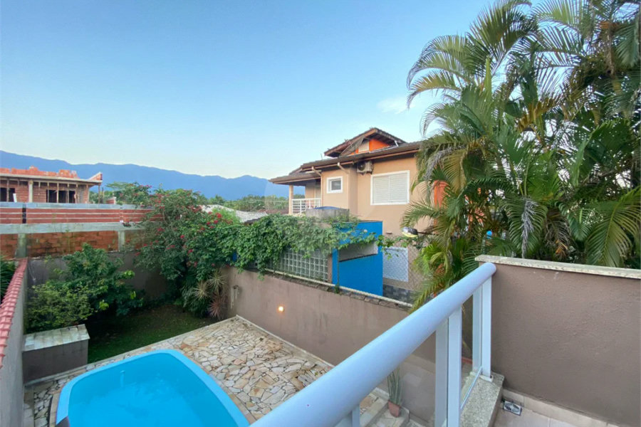 Casa à venda ou para alugar com 3 quartos, sendo 1 suíte,  em Morada da Praia, Bertioga, SP