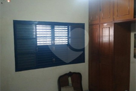 Casa térrea no Centro em Araraquara/SP, com 4 dormitórios