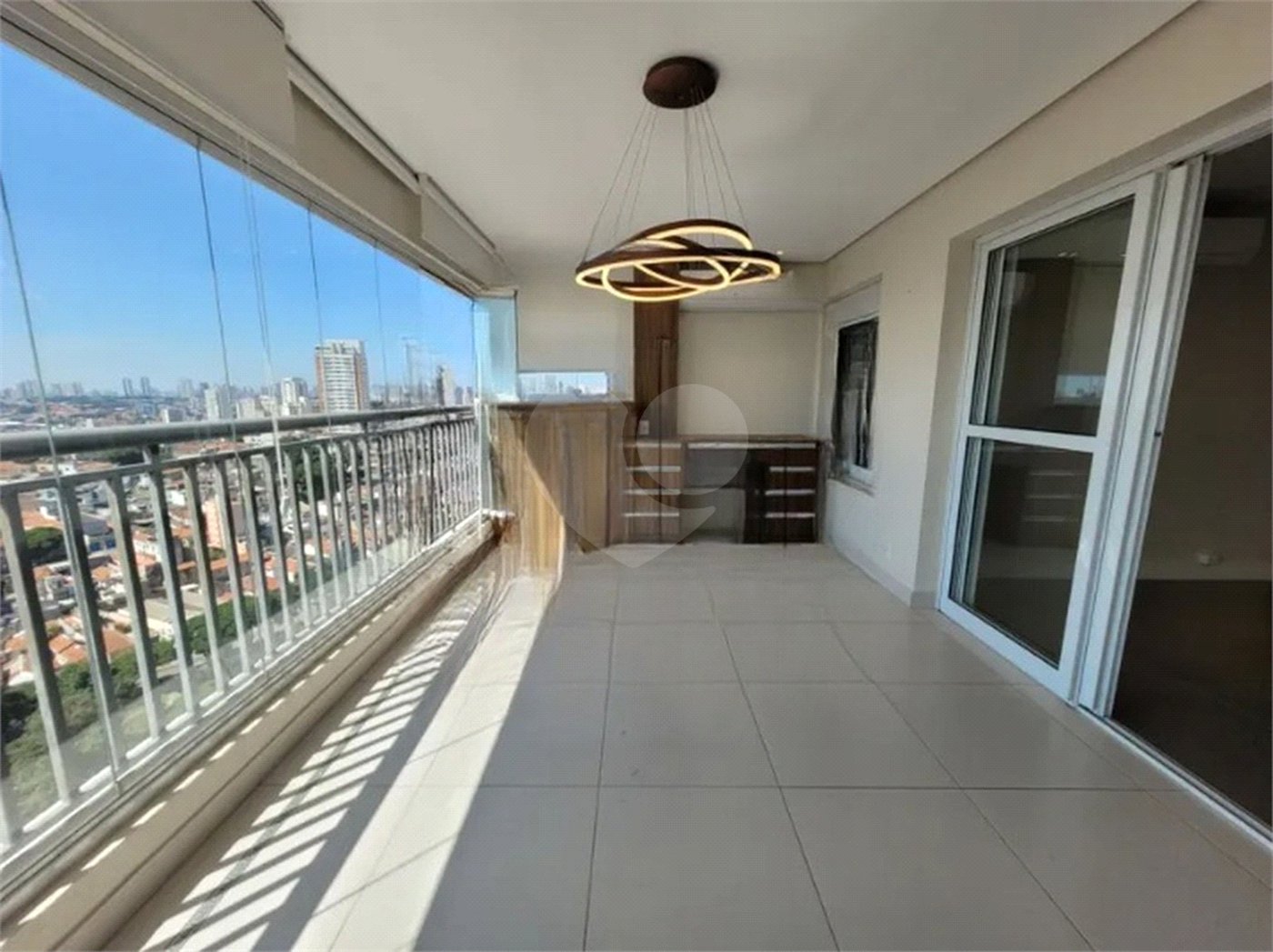 Apartamento à venda com 3 quartos, sendo 2 suítes, em Cambuci, São Paulo, SP