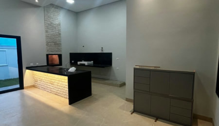 Casa à venda com 3 quartos, sendo 1 suíte, no condomínio Terra Ville, Três Lagoas - MS