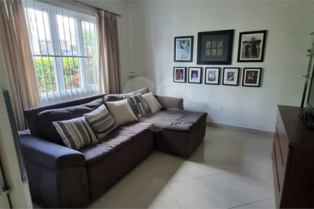 Lindo sobrado com 4 suites e piscina à venda, 365m², por R$ 2.450.000,00 no condomínio Villa Suiça, em Indaiatuba/SP.