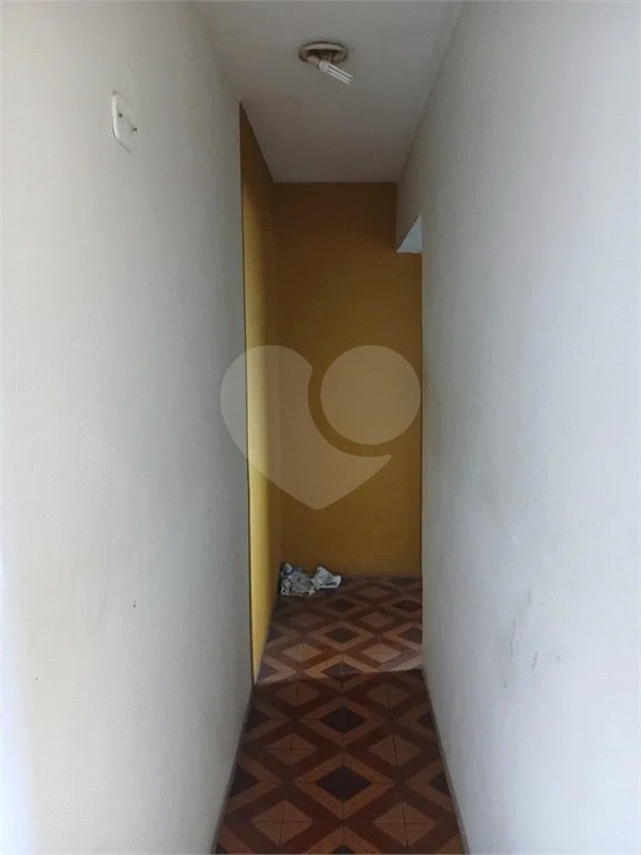 Viva com praticidade e conforto em um condomínio próximo ao comércio!