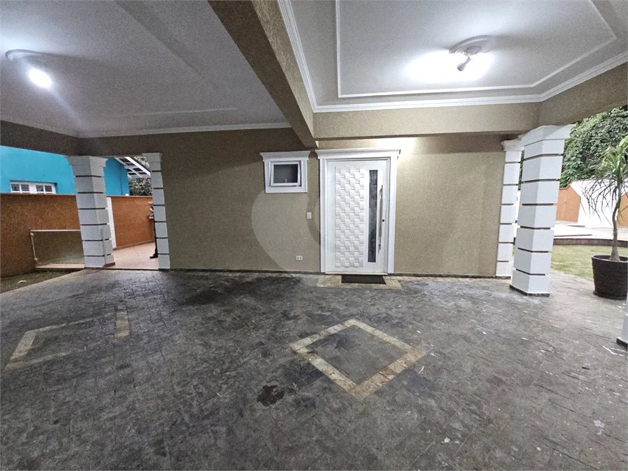 LINDA CASA PARA LOCAÇÃO COM 5 DORMITÓRIOS E PISCINA - Fernando Nobre – Cotia/SP