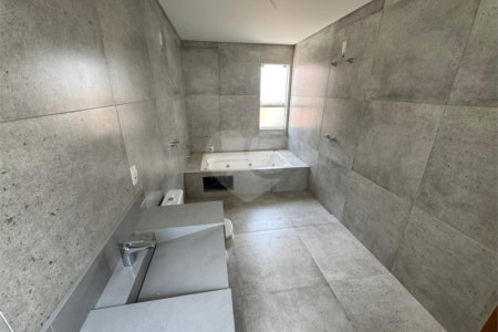 Casa a venda no Damha II