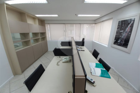Sala comercial mobiliada para locação no Paraíso