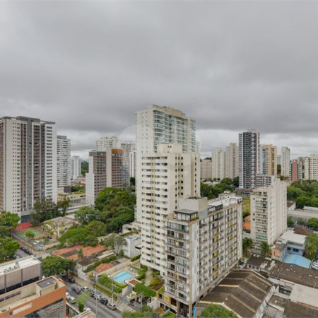 Apartamento à venda com 2 suítes em Santo Amaro, São Paulo, SP
