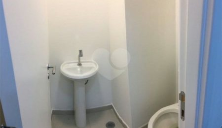 Sala à venda em Vila Carrão, São Paulo, SP