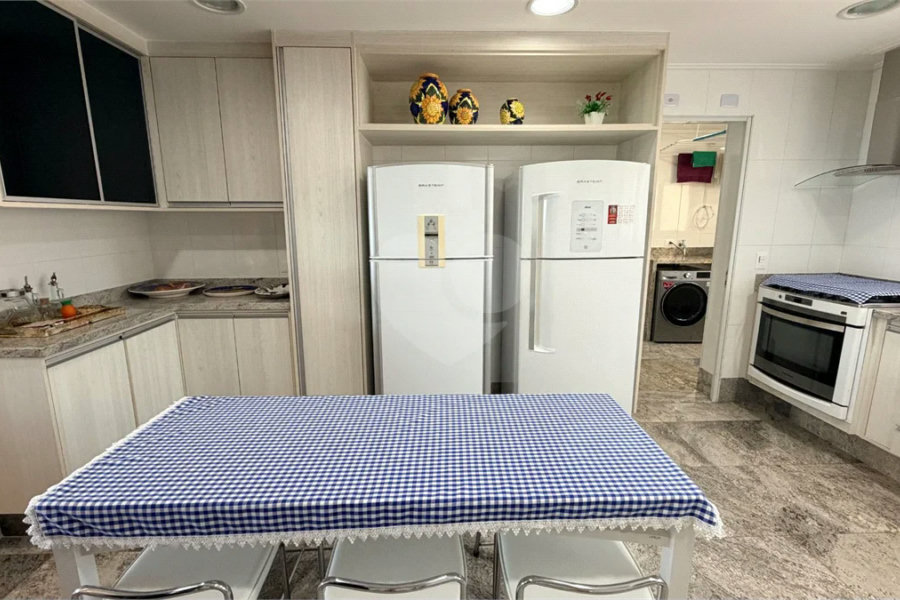 Apartamento à venda com 5 suítes em Riviera de São Lourenço, Bertioga, SP