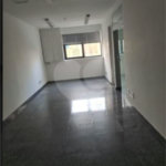 Sala comercial com 38m², 1 vaga de garagem, à venda na Vila Mariana