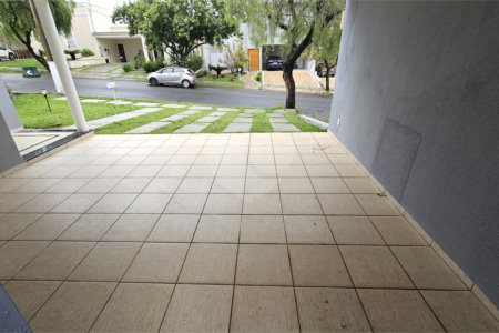 Casa Locação e Venda Condomínio Portal de Itaici 04 Dormitórios 02 suítes