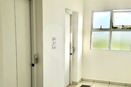 Apartamento à venda no condomínio Parque das Acácias.