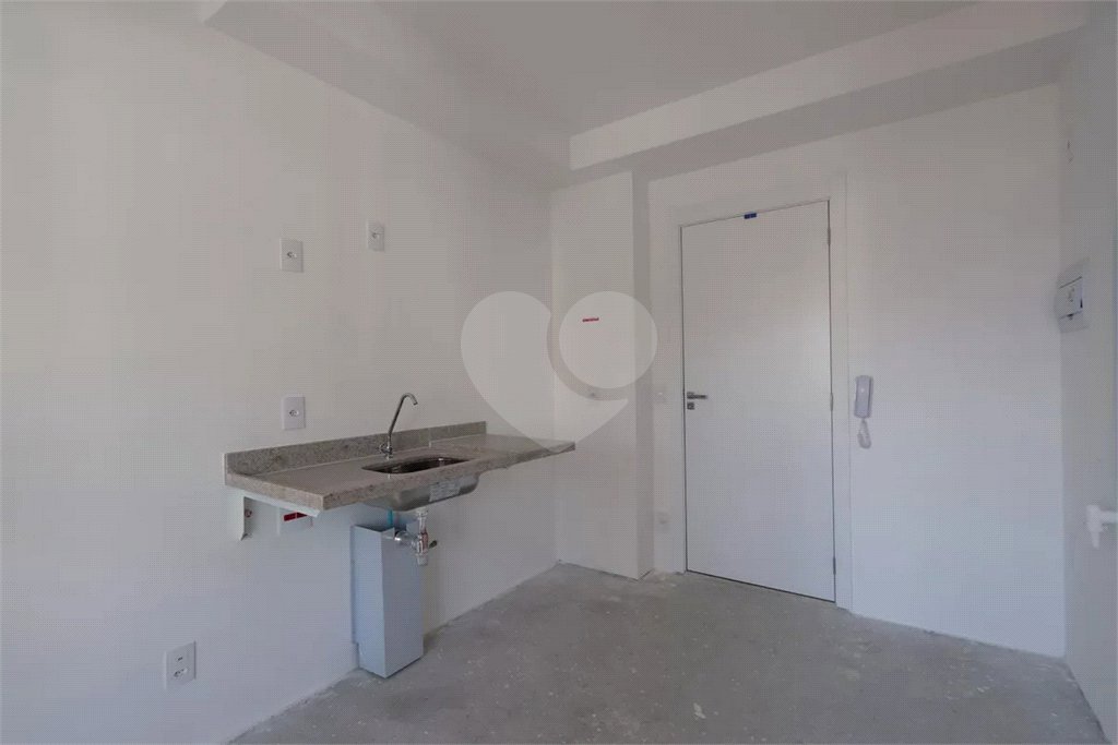 Studio à venda na V.Mariana - 30m2 - 350 metros metrô Paraíso