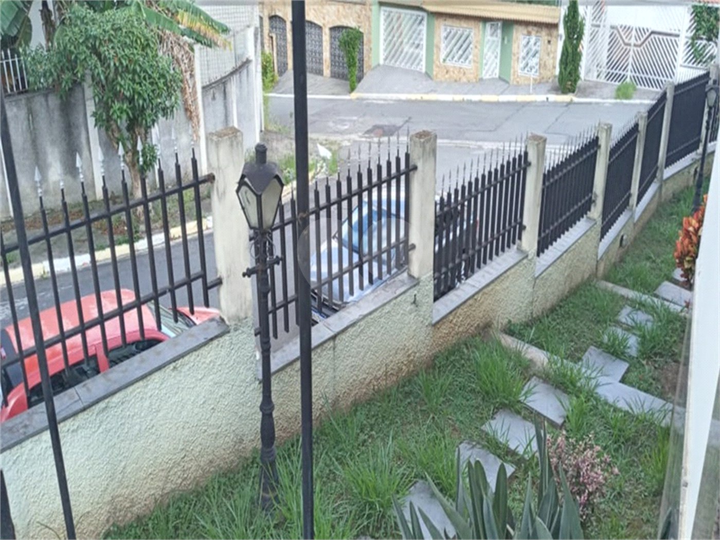 Bonita casa assobradada,no Bairro das Palmas do Tremembé, terreno com 14 X 50 e 350 área construída