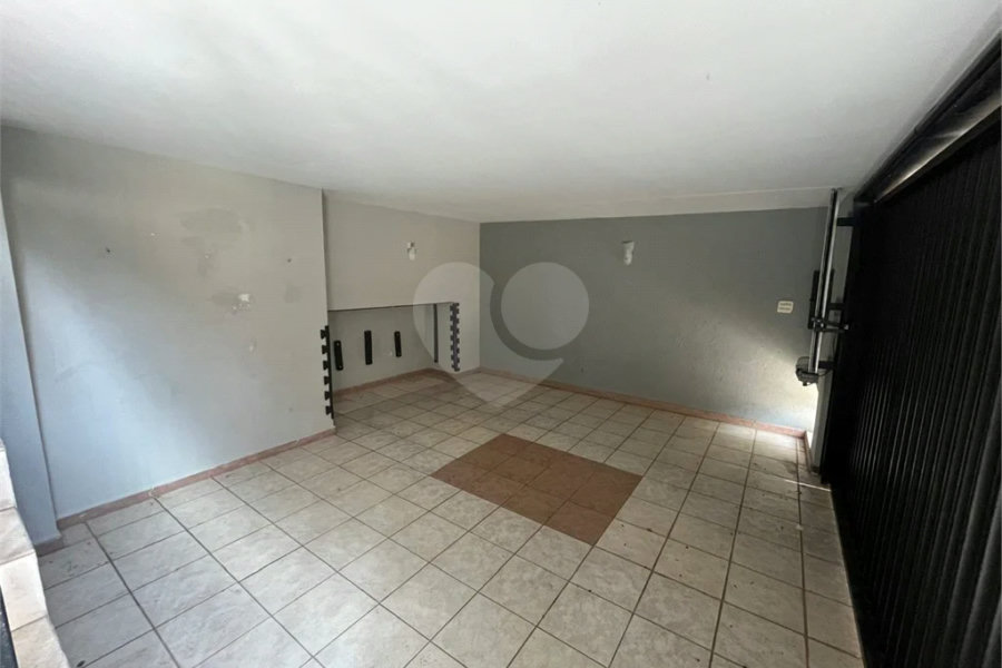 Casa Assobradada à Venda – Conforto, Excelente Acabamento e Localização Central