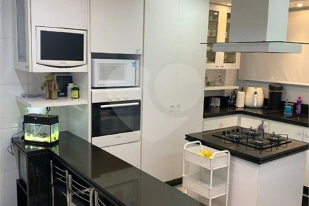 Apartamento de 3 quartos (2 suítes) à venda na Mooca