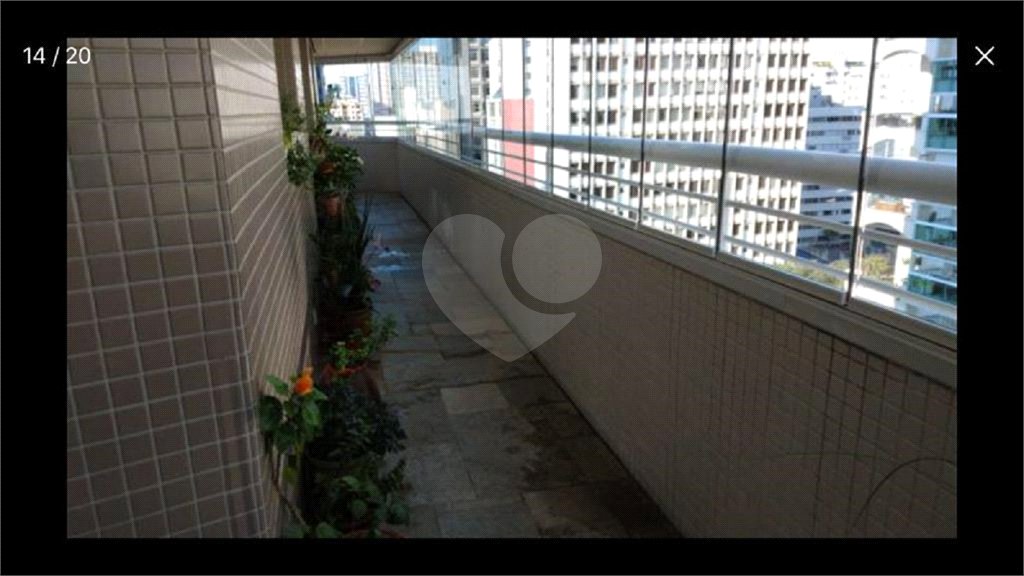 Apartamento à venda no Paraíso de 303m² com 4 suítes e 4 vagas.