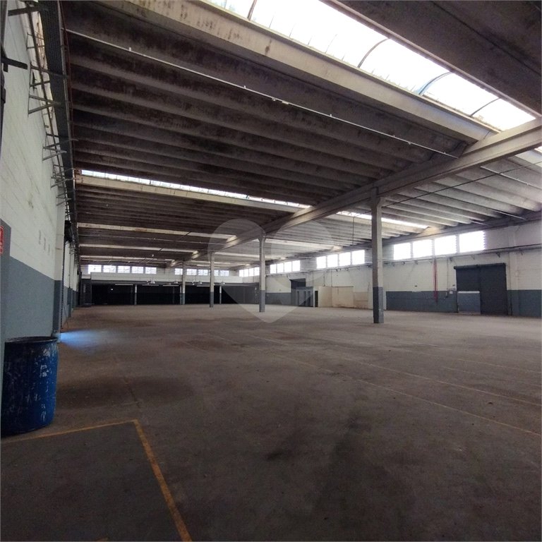 Galpão com 4.000 m² à venda em São Mateus