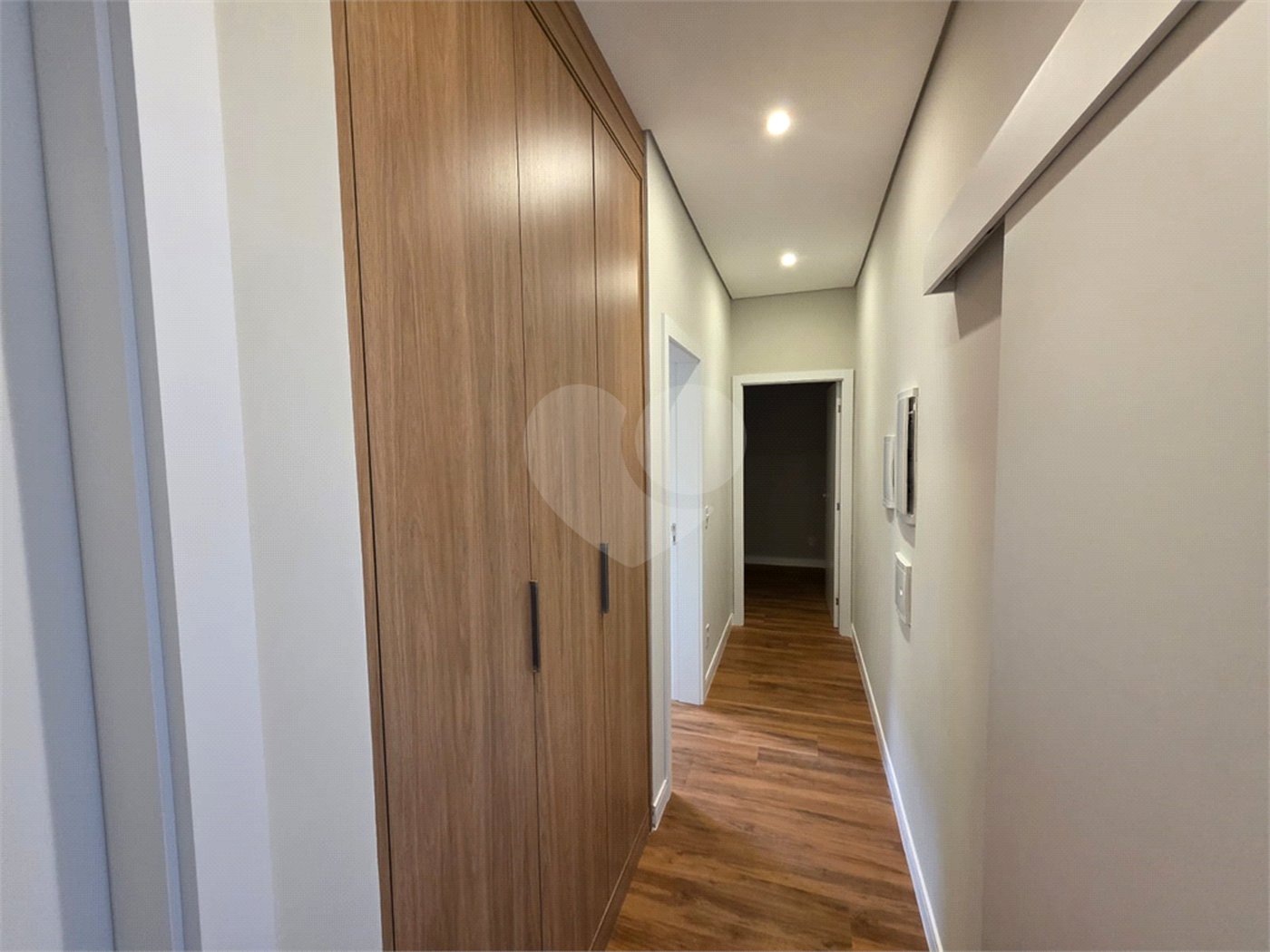 Casa Térrea 3 suítes e Closet no Residencial Villeneuve!