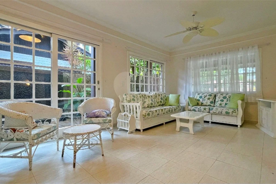 Casa à venda com 4 quartos, sendo 2 suítes,  em Riviera de São Lourenço, Bertioga, SP