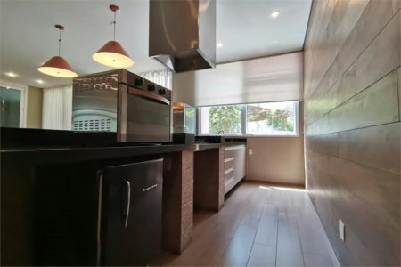 Apartamento à venda com 3 quartos, sendo 1 suíte, em Morumbi, São Paulo, SP