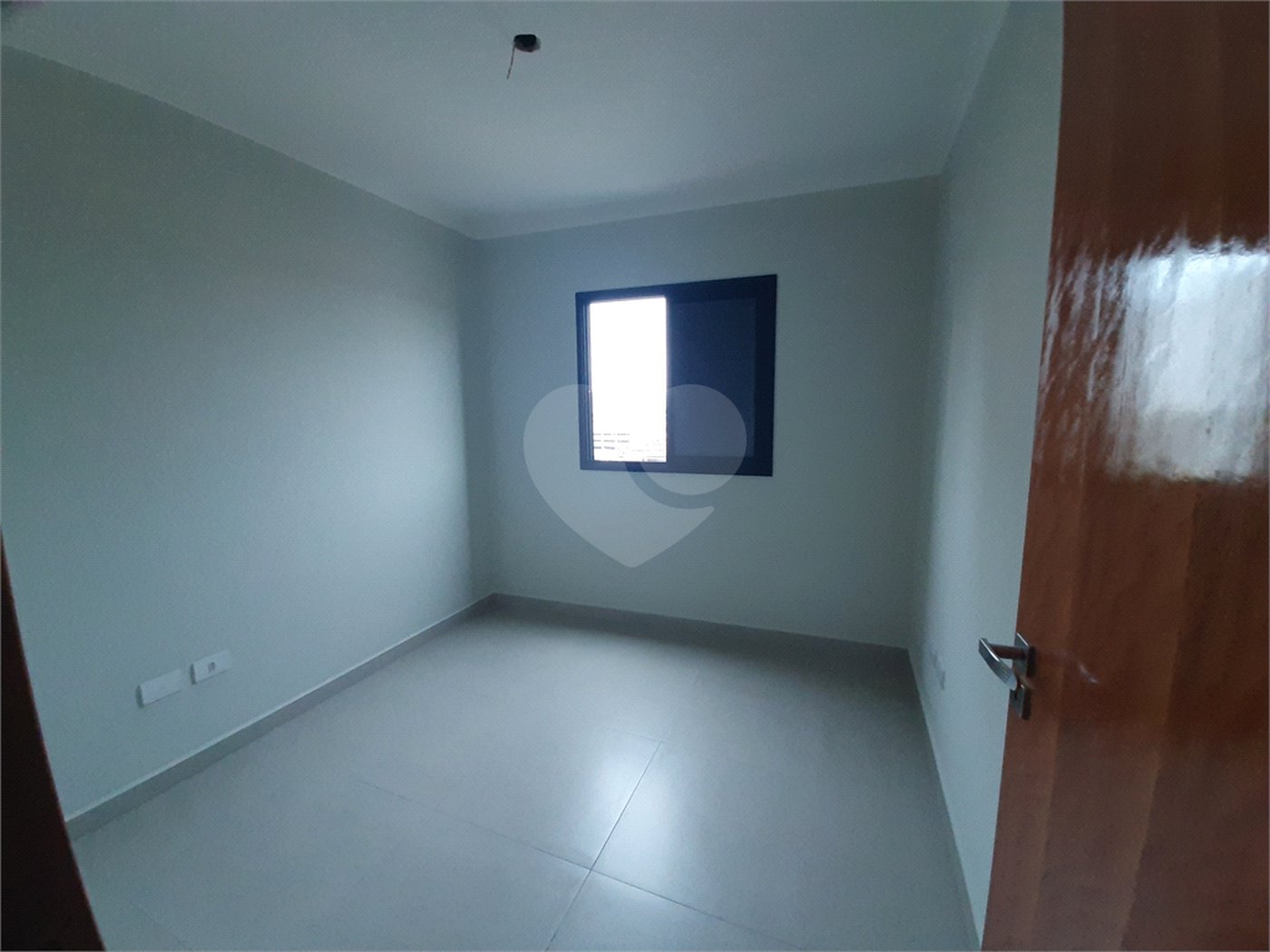 Apartamento VENDA Vila Nivi, com 44 m², 2 quartos, sala, cozinha, quintal e vaga de garagem