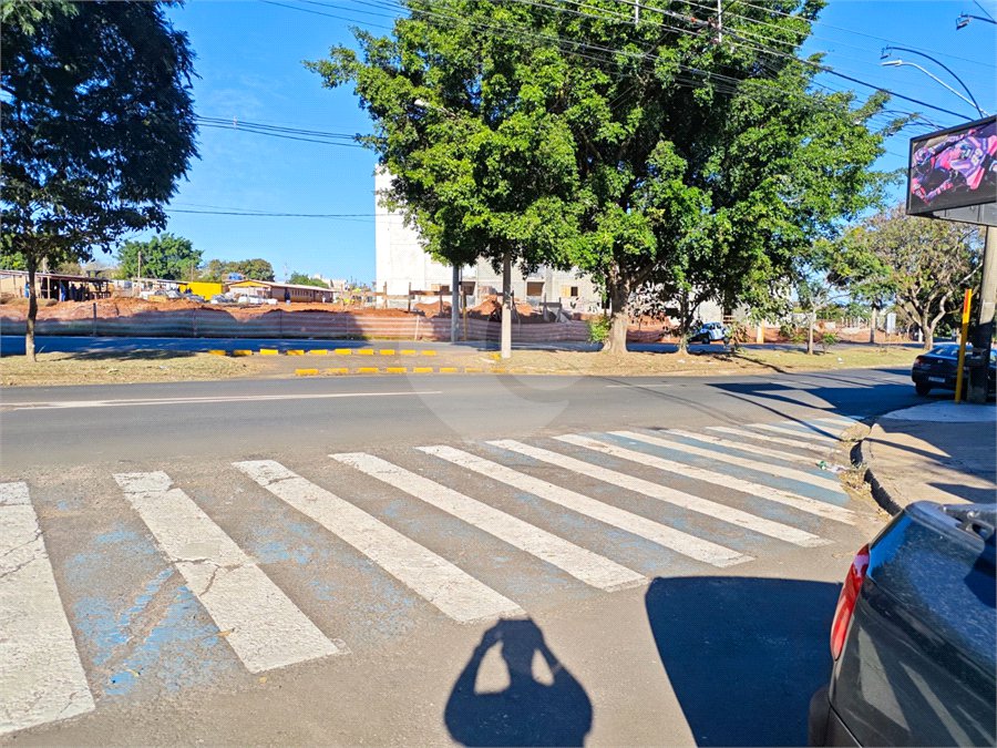 Oportunidade Comercial: Terreno de 525m² em Localização Estratégica no Parque Sissi!