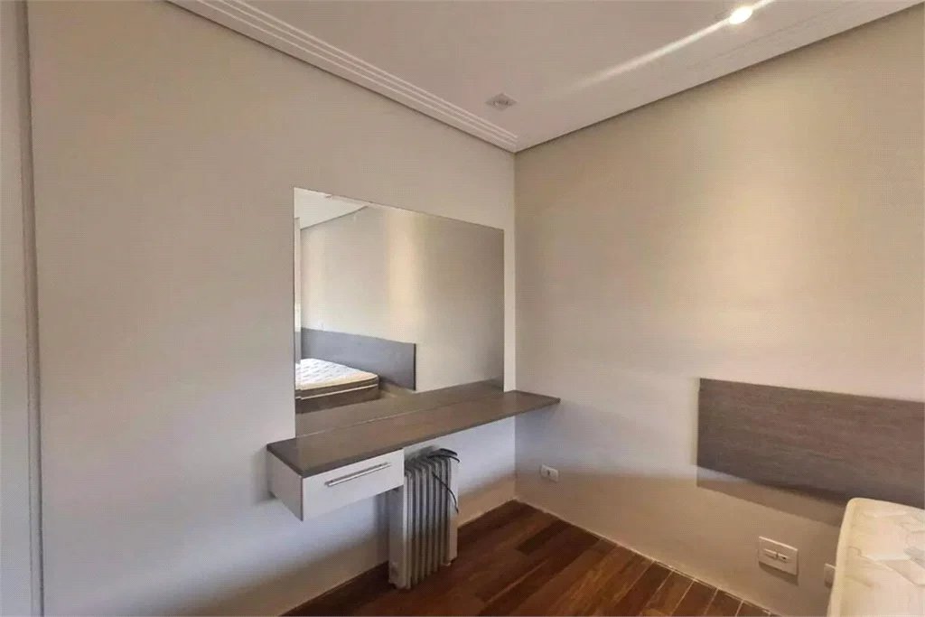 Apartamento à venda com 3 quartos, sendo 1 suíte, em Parque Reboucas, São Paulo, SP