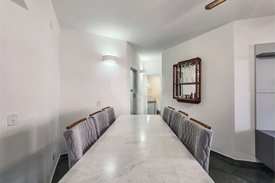 Apartamento à venda com 2 quartos, sendo 1 suíte, em Riviera de São Lourenço, Bertioga, SP