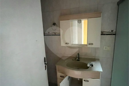 Casa com 125m², 2 dormitórios, 1 vaga, à venda na Vila Harmonia em Guarulhos.