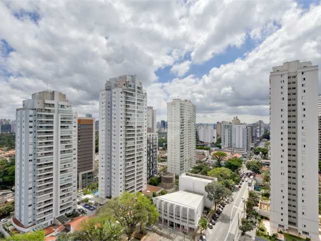 Apartamento à venda com 2 suítes em Santo Amaro, São Paulo, SP