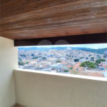 Sobrado amplo com 3 suítes e 5 vagas na Cachoeirinha