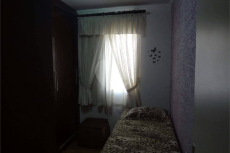Apartamento no Condomínio Residencial Ipê I .