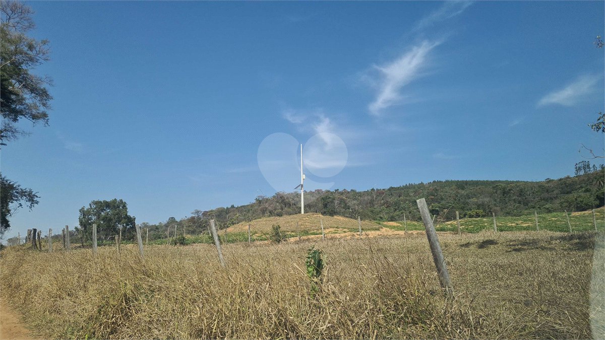 VENDA SÍTIO 48 hectares com estruura para granja, hidroponia e gado