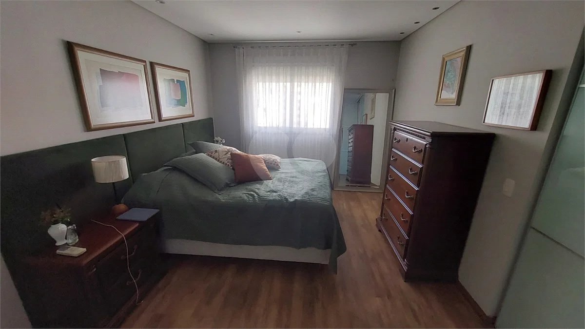 Apartamento de 3 quartos, mobiliado, para locação no Paraíso