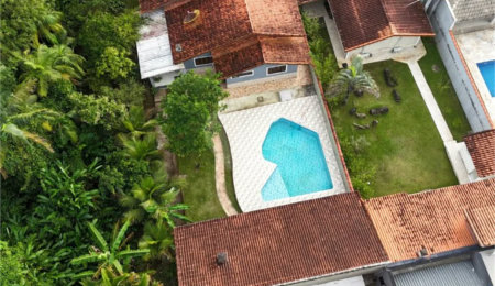 Casa à venda com 4 quartos, sendo 2 suítes,  em Morada da Praia, Bertioga, SP