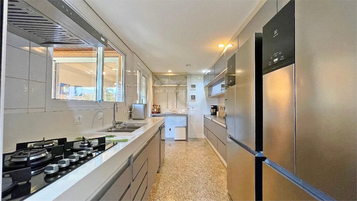 Apartamento à venda com 4 suítes em Riviera de São Lourenço, Bertioga, SP