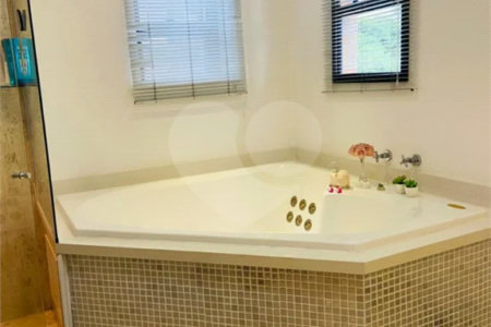 Apartamento com 170m² , 2 dormitórios , sendo 2 suítes , 3 vagas , à venda no bairro Jardim , em Santo André.