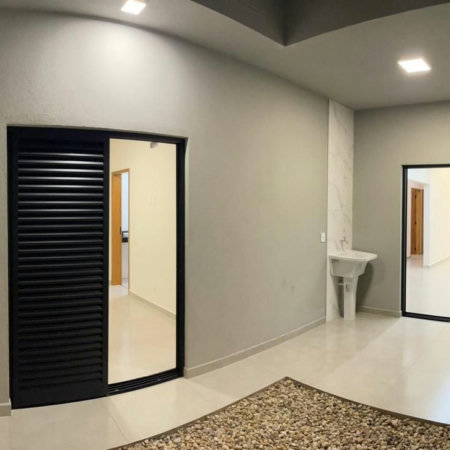 Casa à venda com 3 quartos, sendo 1 suíte, em Jardim Marambaia, Jundiaí - SP