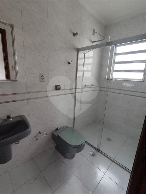 Sobrado à venda com 3 quartos, sendo 1 suíte,  em Vila Guilherme, São Paulo, SP