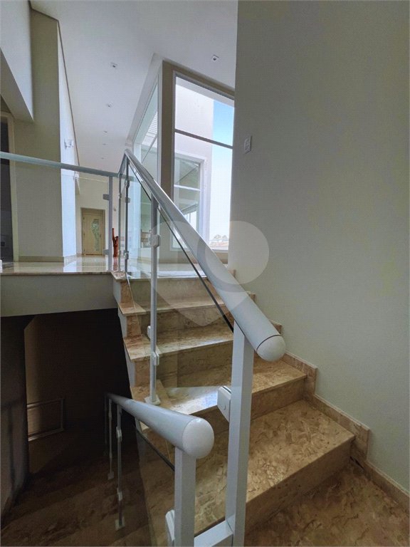 Apresento essa belíssima casa no Condomínio Delle Stelle - Louveira SP