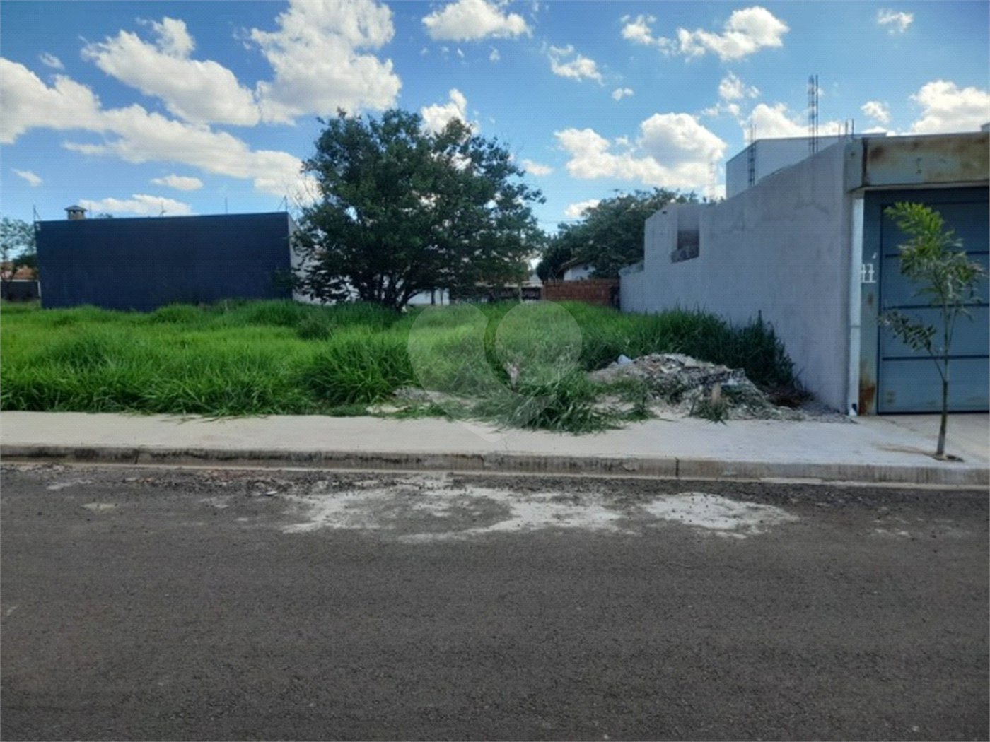 Terreno à venda no bairro Arcoville, São Carlos.