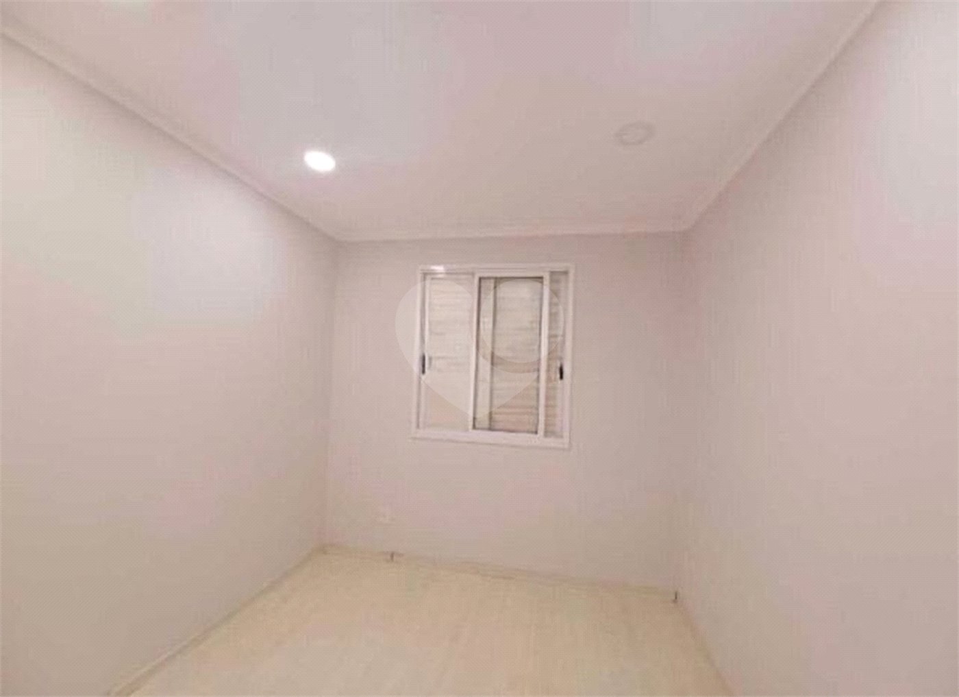Apartamento no Edifício Torres di Itália.