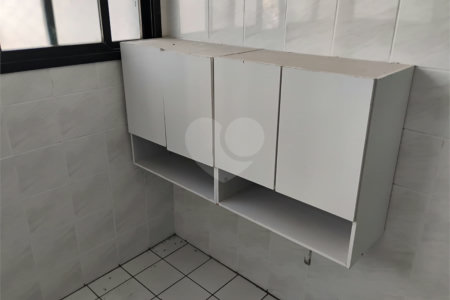 Vende-se apartamento na Vila Mascote