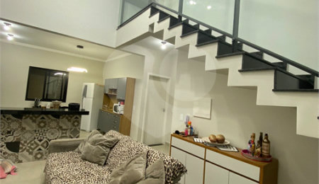 Casa à venda com 3 quartos, sendo 1 suíte, no condomínio Residencial Marchant Buarque, Atibaia - SP
